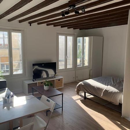 Studio Lumineux, Refait A Neuf, Metro Jourdain Parigi Esterno foto